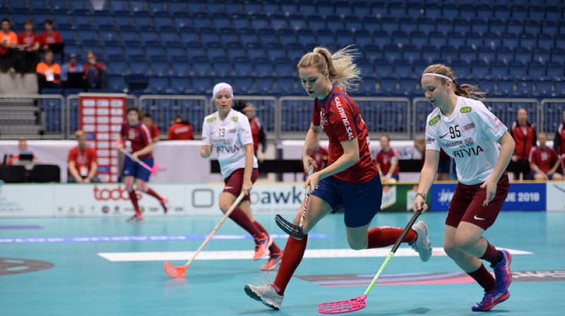 Latvijas valstsvienība piedzīvojusi sāpīgu zaudējumu Norvēģijas izlasei
Foto: IFF Floorball
