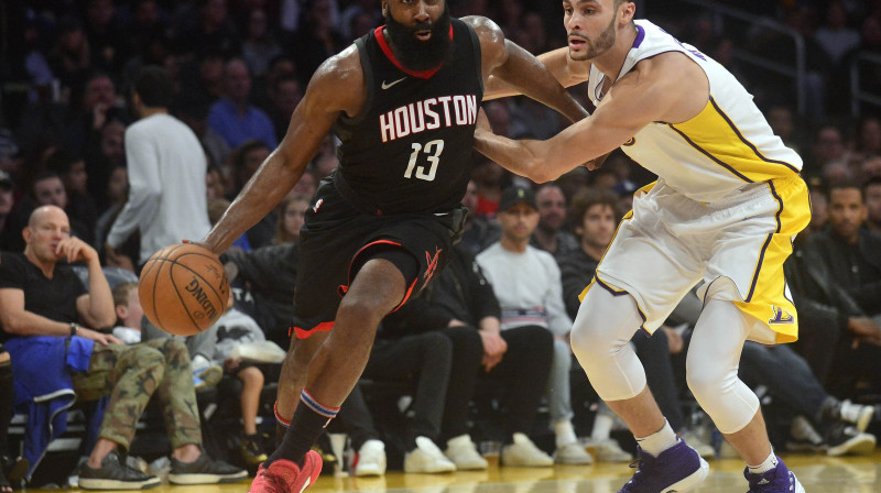 Džeimss Hārdens un Lerijs Nenss 
Foto: USA Today Sports / Scanpix