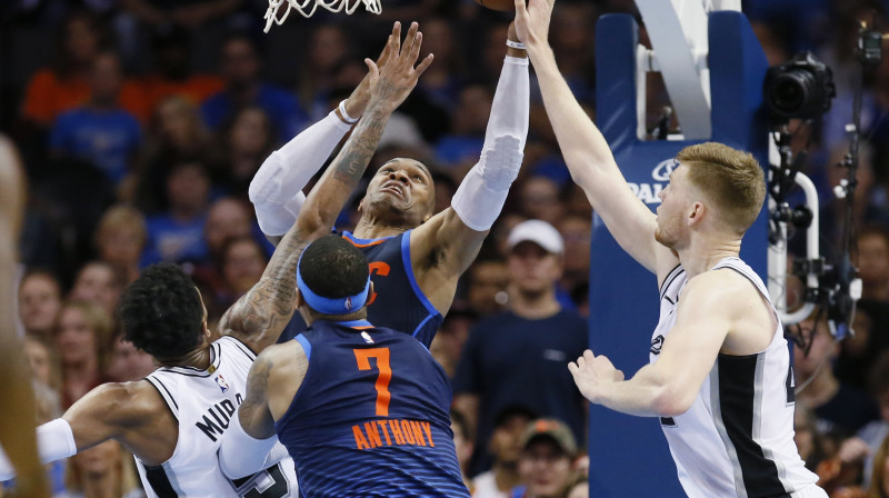 Dāvis Bertāns (pirmais no labās) 
Foto: AP / Scanpix