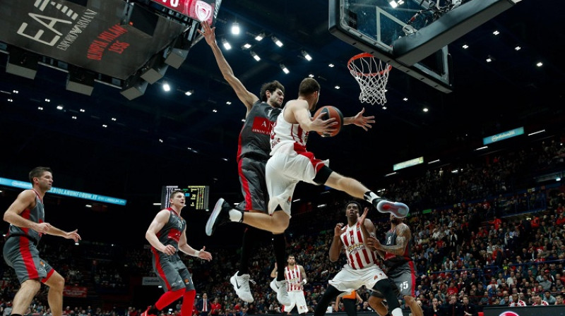 Jānis Strēlnieks: 15 punkti uzvarā pār "Real"
Foto: EPA/Scanpix