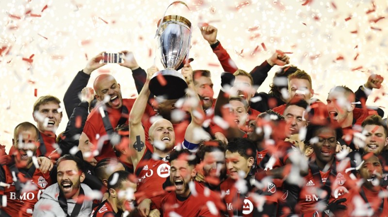 ''Toronto'' svin vēsturisko trofeju

Foto: TT NYHETSBYRÅN/Scanpix