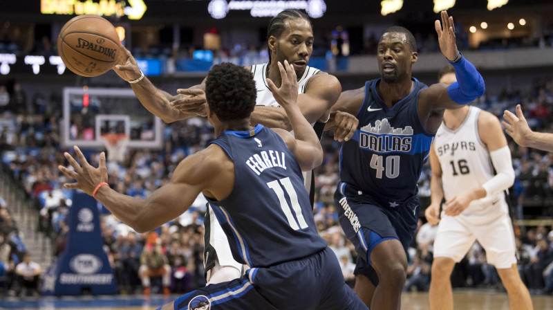 Kavai Lenards (vidū) 
Foto: USA Today Sports / Scanpix