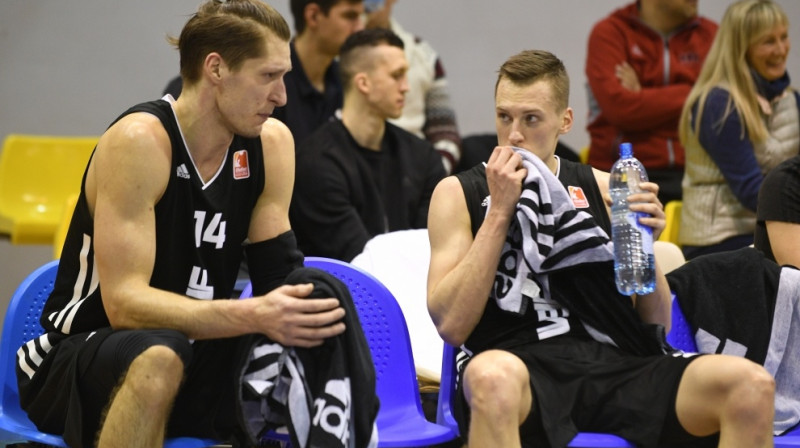 Kaspars Bērziņš un Kaspars Vecvagars
Foto: Romāns Kokšarovs, f64