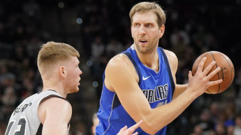 Dāvis Bertāns un Dirks Novickis
Foto: AP/Scanpix