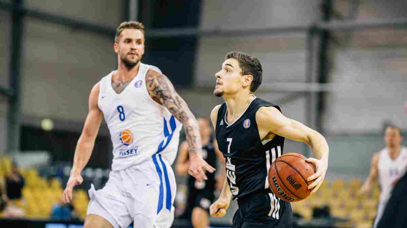 Nikolajs Zotovs VEF formā VTB līgas spēlē
Foto: www.twitter.com/vefskola