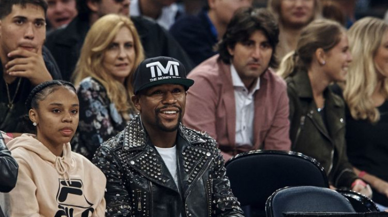 Floids Meivezers bieži apmeklē NBA spēles
Foto: AP/Scanpix