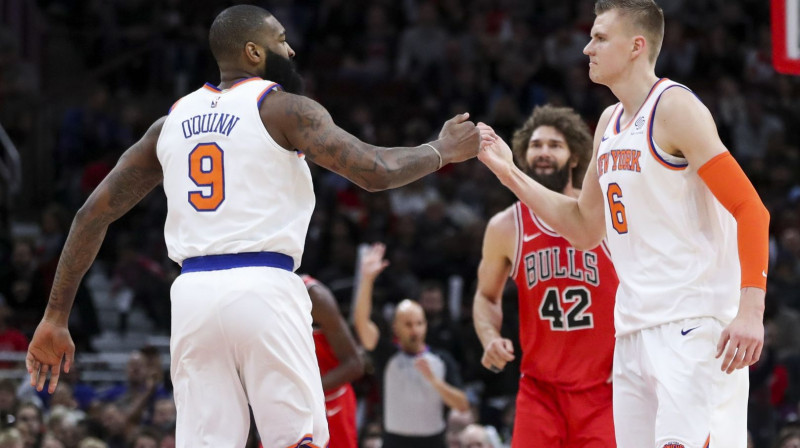 Kails O'Kvins un Kristaps Porziņģis
Foto: Chicago Tribune / TNS / Sipa USA / Scanpix