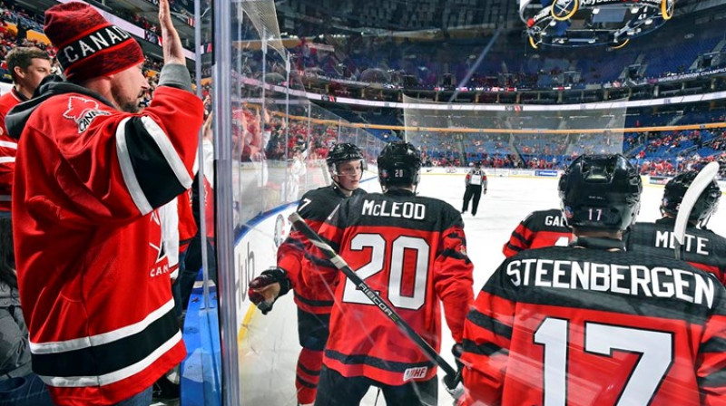 Kanādas hokejisti centīsies iepriecināt savus līdzjutējus arī izslēgšanas spēlēs
Foto: IIHF