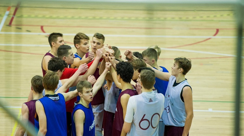 Latvijas U16 izlase Salaspilī
Foto: basket.lv