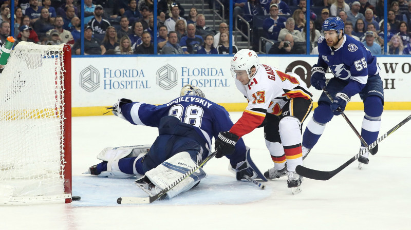 Džonijs Gudro (nr. 13) pārspēj Andreju Vasiļevski
Foto: USA Today Sports/Scanpix