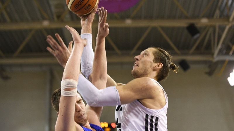 Kaspars Bērziņš
Foto: Romāns Kokšarovs, Sporta Avīze, f64