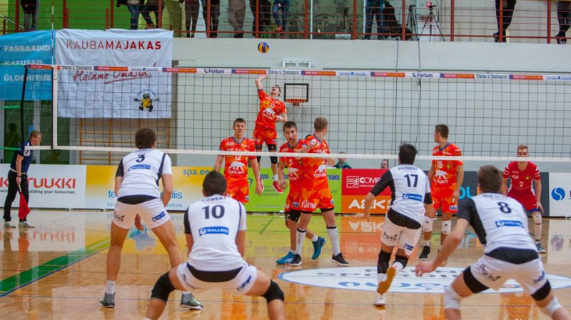 Epizode no "Parnu" un "Par-Ky Menen" spēles
"Parnu" Facebook profils