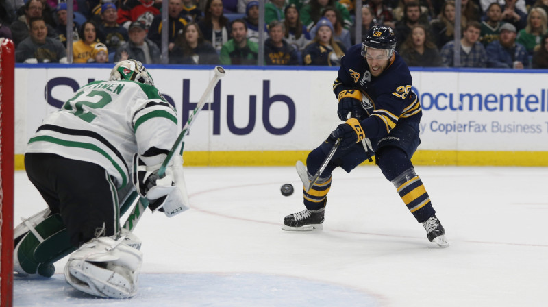 Zemgus Girgensons uzbrukumā
Foto: USA Today Sports / Scanpix