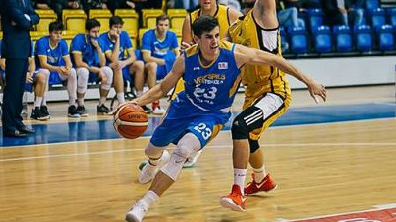 Vlads Mikuļskis 
Foto: Basketbola komanda ''Ventspils Augstskola''