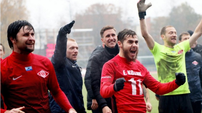 Priekšplānā Dmitrijs Platonovs un Jevgeņijs Kozlovs
Foto: Nora Krevņeva-Baibakova