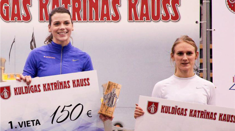 Sindija Bukša un Gunta Latiševa-Čudare
Foto: Mareks Gaļinovskis, athletics.lv