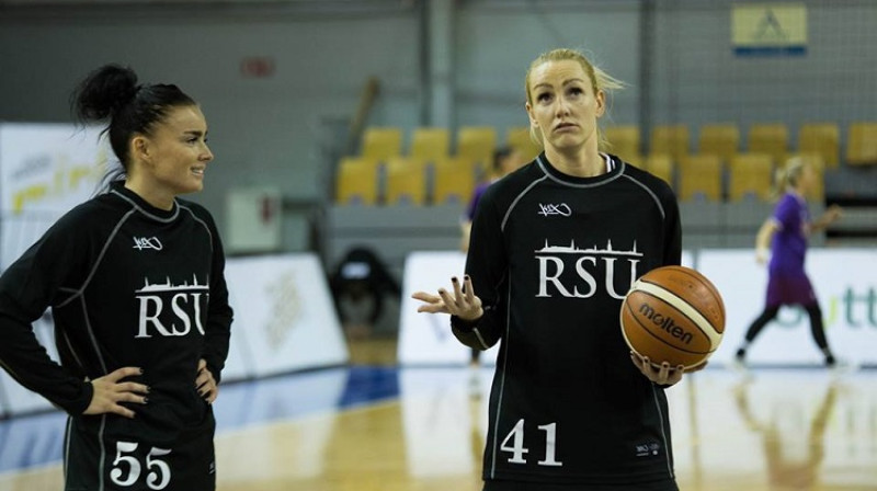 Kristīne Silarāja un Zane Jākobsone-Pelse
Foto: RSU