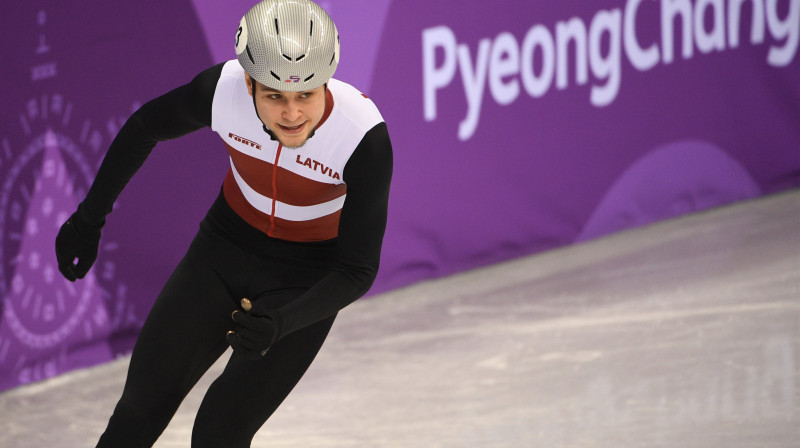 Roberts Zvejnieks
Foto: Romāns Kokšarovs/f64