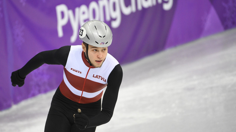 Roberts Zvejnieks
Foto: Romāns Kokšarovs/f64