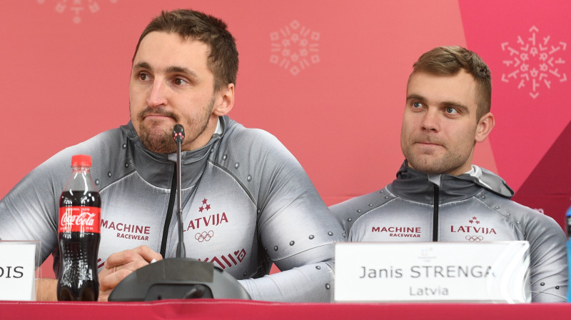 Oskars Melbārdis un Jānis Strenga
Foto: Romāns Kokšarovs/f64