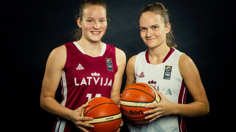 Paula Mauriņa un Ketija Vihmane
Foto: Renārs Koris