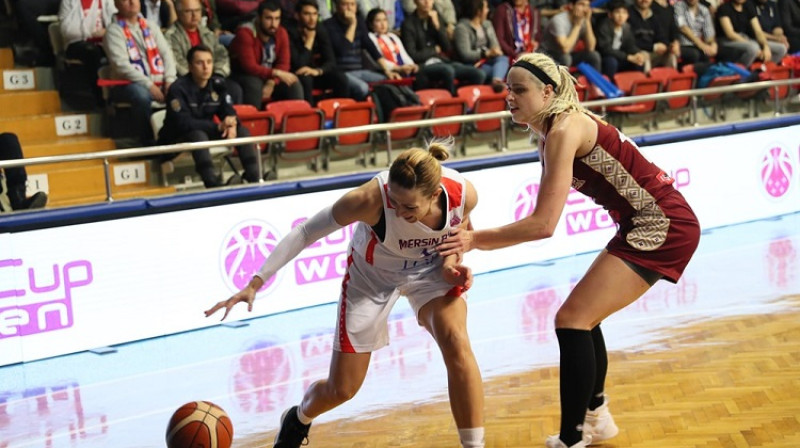 Aija Putniņa spēlē pret Venēciju
Foto: FIBA