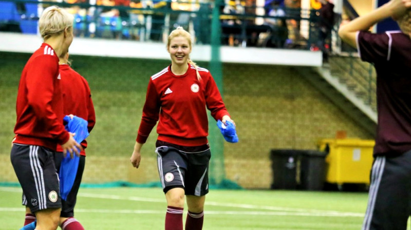 Karlīna Miksone Latvijas izlases treniņā "Skonto" hallē pirms turnīra Turcijā
Foto: LFF