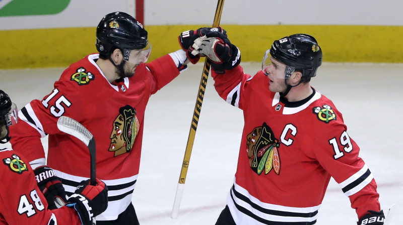 Artjoms Aņisimovs un Džonatans Teivzs atzīmē pirmo vārtu guvumu
Foto: AP/Scanpix