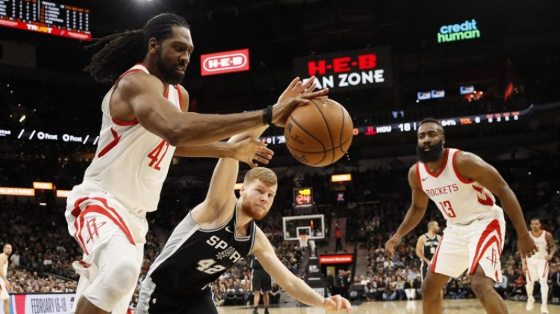 Dāvis Bertāns cīņā pret Hjūstonu
Foto: USA TODAY Sports/Scanpix
