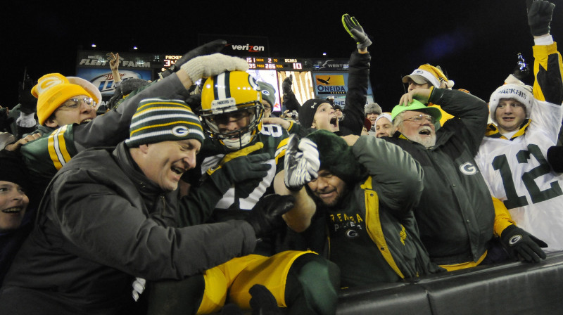 Džordijs Nelsons "Packers" fanu ielenkumā
Foto: AP/Scanpix