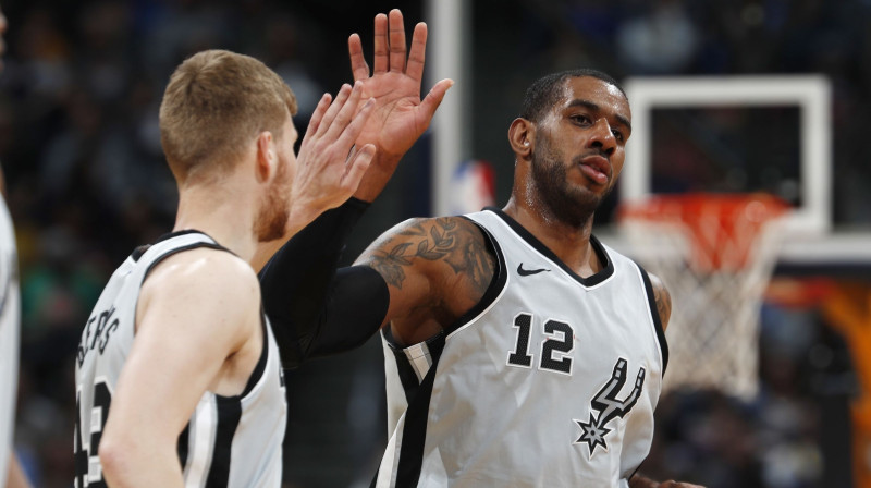 Dāvis Bertāns un Lamarkuss Oldridžs
Foto: AP/Scanpix