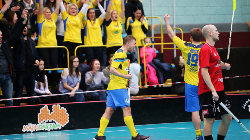 "Pārgaujas" spēlētāji un fani var gavilēt - izslēgta titulētā Lielvārdes komanda
Foto: Ritvars Raits, floorball.lv