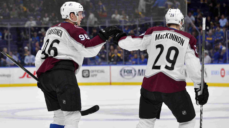 Miko Rantanenam 2+2, bet Neitanam Makkinenam 2+1 "Avalanche" uzvarā pār "Blues"
Foto: USA Today Sports/Scanpix