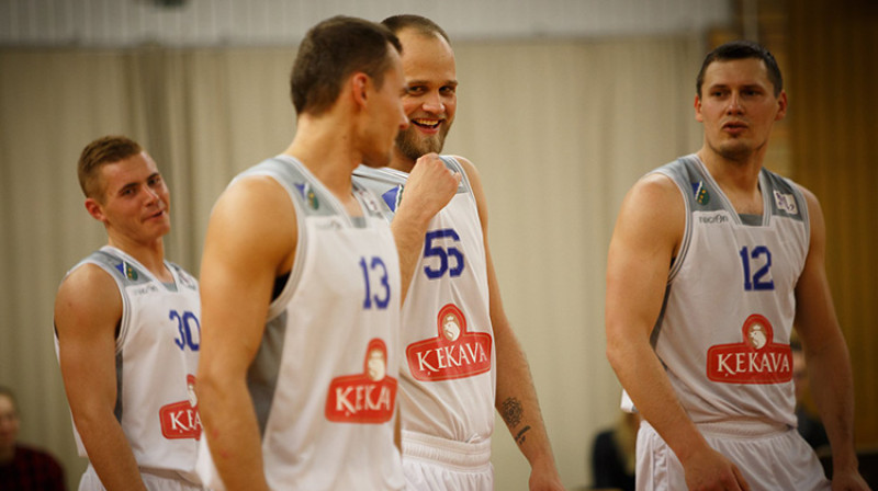 Harijs Rubenis un LBL 2. divīzijas pamatturnīra uzvarētāji "Ķekava/Optibet"
Foto: Anna Paula Kuzņecova