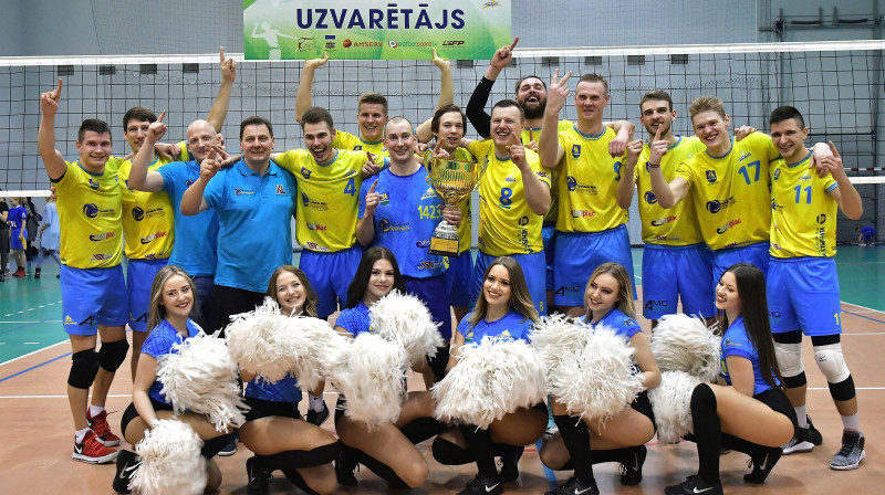 "Ventspils" volejbolisti pēc uzvaras finālā
Foto: Aivars Ķesteris, ventasbalss.lv