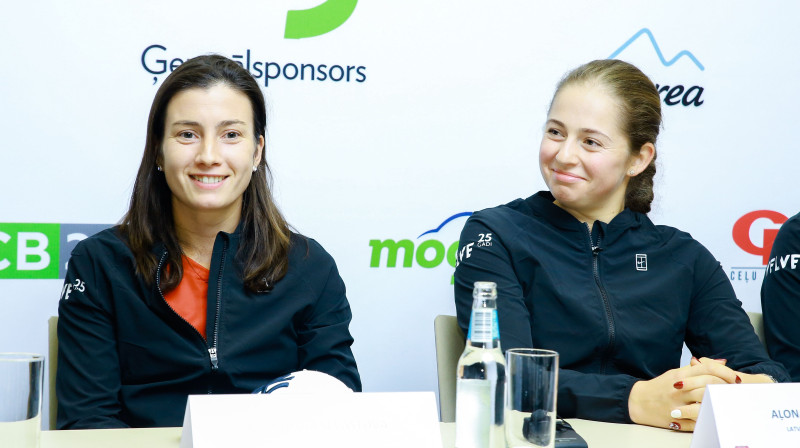 Anastasija Sevastova un Aļona Ostapenko 
Foto: Dmitrijs Suļžics, f64