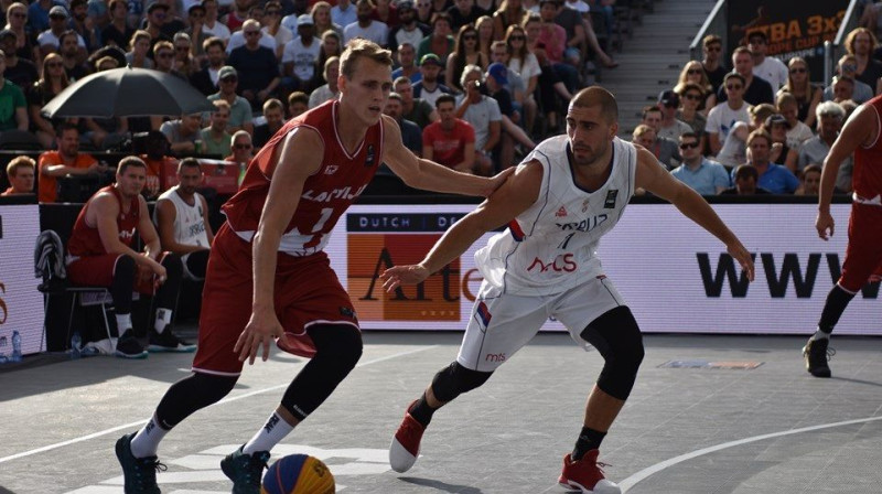 Nauris Miezis (pa kreisi)
Foto: basket.lv