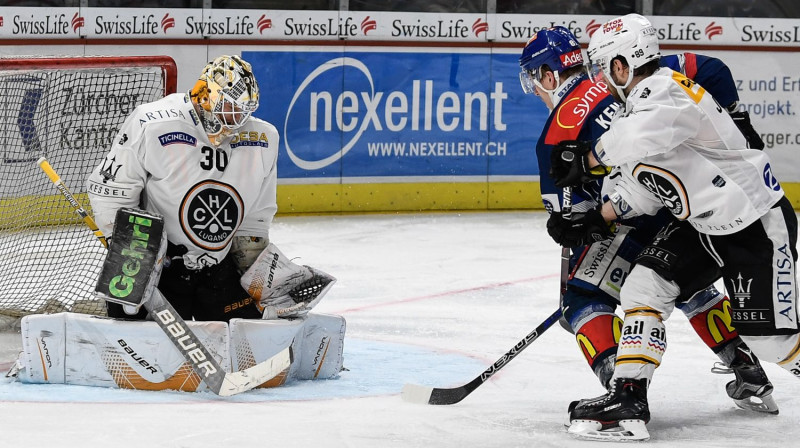Elvis Merzļikins un Ronalds Ķēniņš
Foto: zsclions.ch