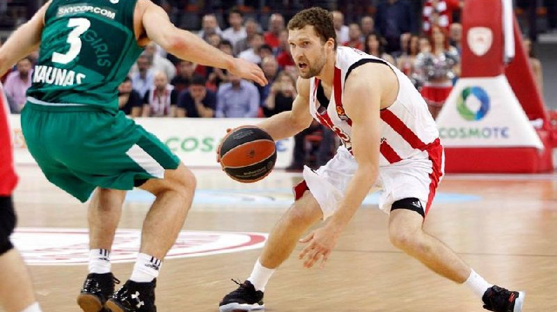 Jānis Strēlnieks 
Foto: Olympiacos B.C.