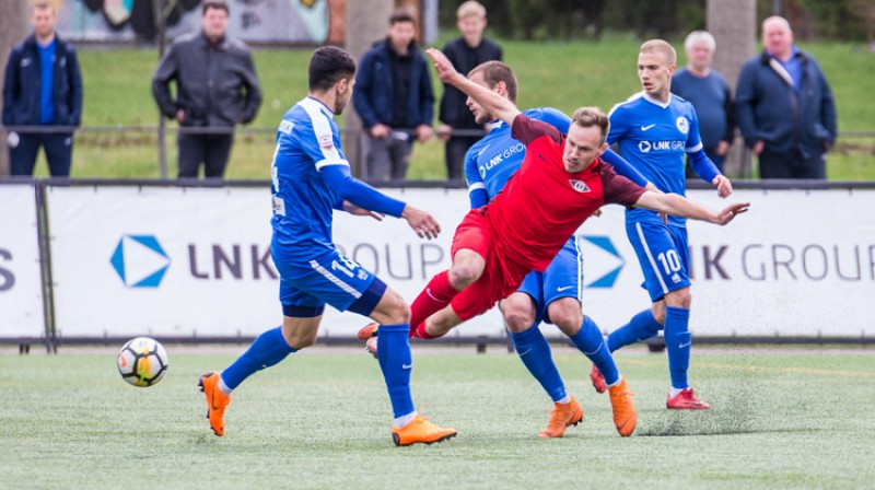 RFS mēģina apturēt Alekseju Višņakovu
Foto: Kasparts Volonts (RFS)