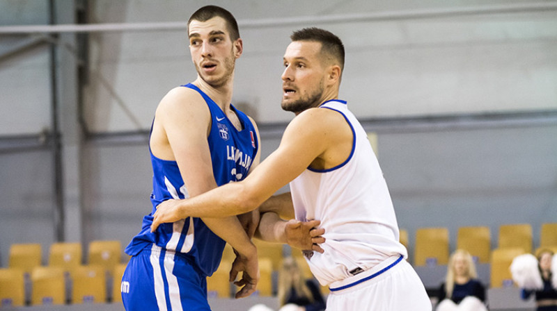 Linards Jaunzems un Edgars Jeromanovs
Foto: Māris Greidāns