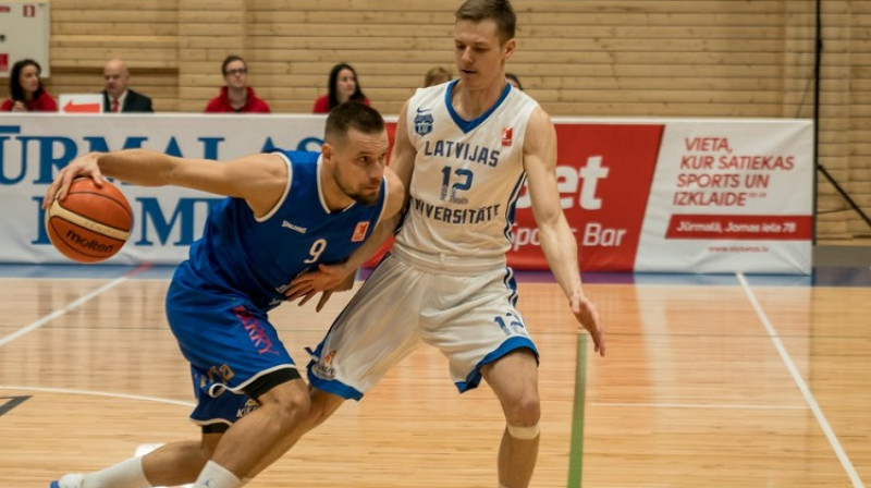 Edgars Jeromanovs pret Kārli Žundu
Foto: Ivars Kezbers
