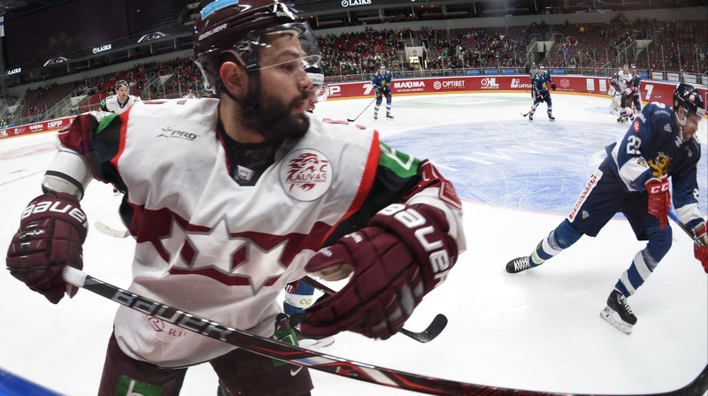 Artūrs Salija 
Foto: Romāns Kokšarovs, Sporta Avīze, f64