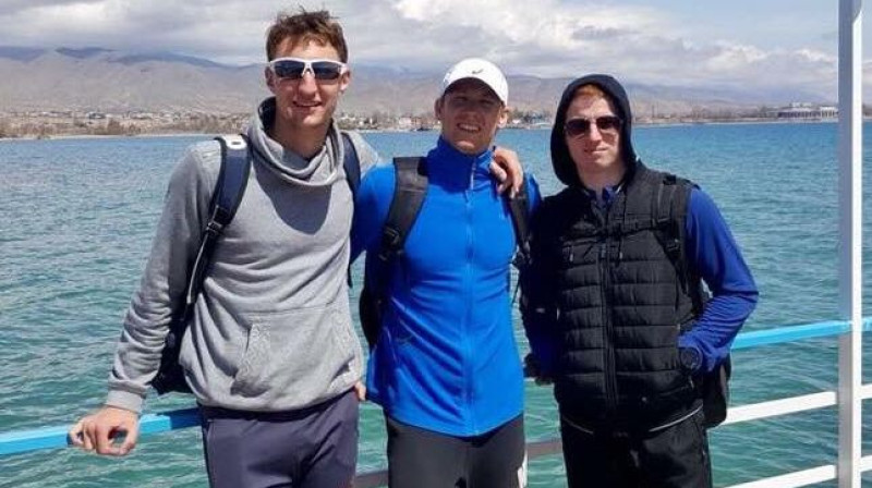 Pāvels Švecovs (no kreisās), Ruslans Nakoņečnijs un Oleksandrs Pinčuks
Foto: Latvijas Modernās pieccīņas federācija