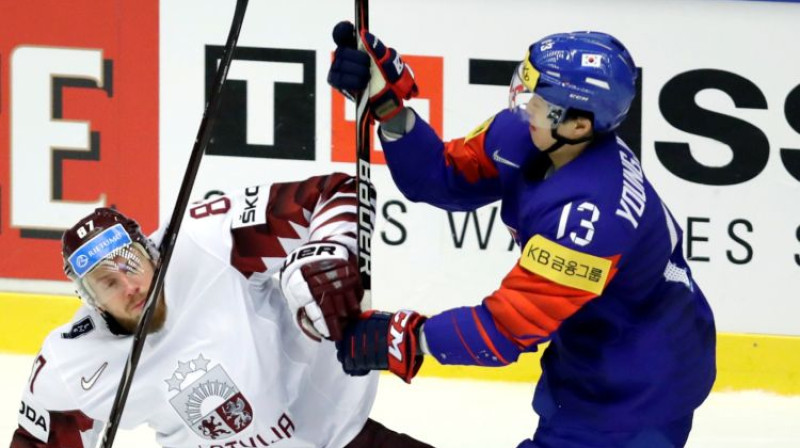 Gints Meija spēlē pret Dienvidkoreju
Foto: Reuters/Scanpix