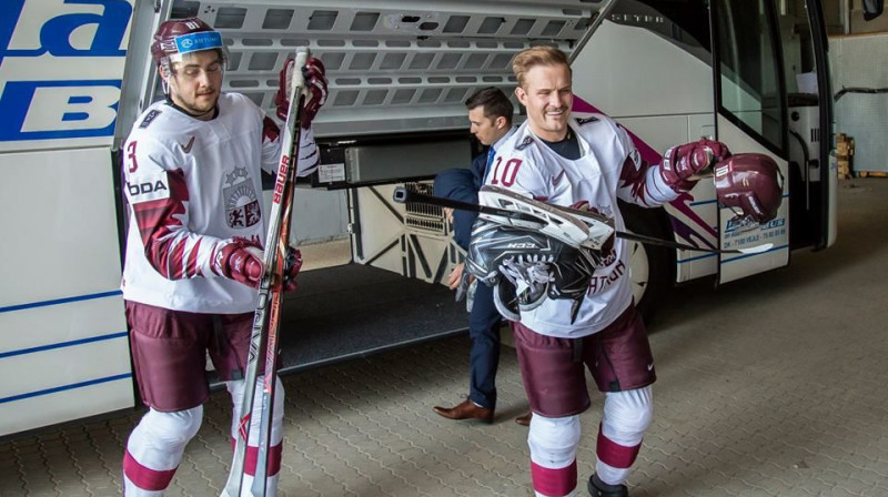 Edgars Siksna un Rihards Bukarts
Foto: Guntis Lazdāns, LHF