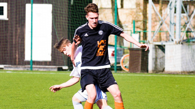 Aivars Emsis 
Foto: "Mercure Riga" kauss