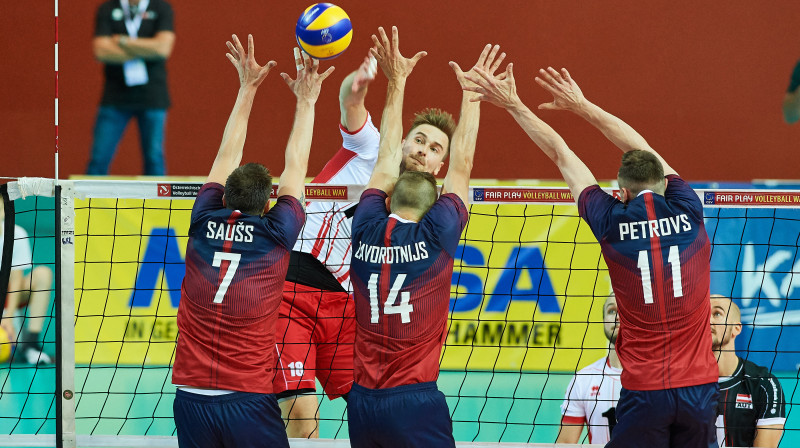 Latvijas izlase ar bloku šovakar guva septiņus punktus
Foto: cev.lu