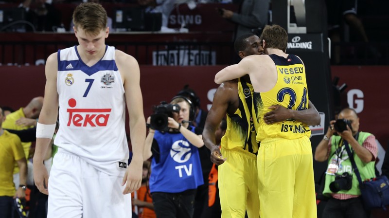 Pirms gada līksmoja "Fenerbahce". Kā būs šogad?
Foto: Reuters/Scanpix