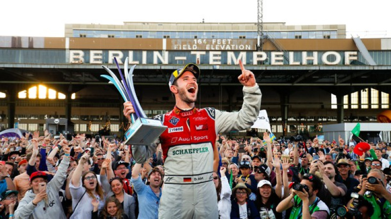 Sacīkšu uzvarētājs Daniels Abts
Foto: fiaformulae.com